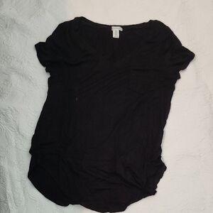 Classic Black V-Neck Short Sleeve Top